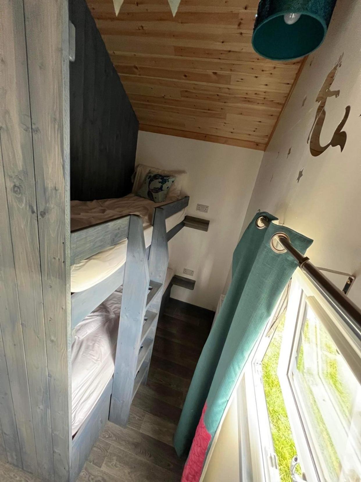 Gulliver'S Valley, M1, Jct 31 Rotherham Room photo